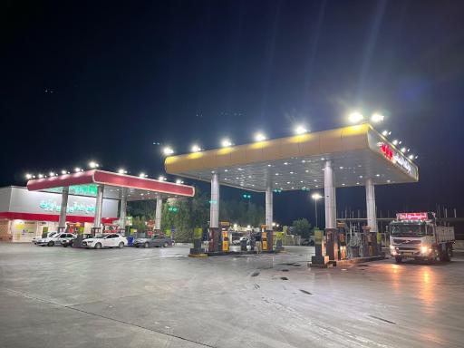 عکس پمپ بنزین و گازوئیل دوکوهه