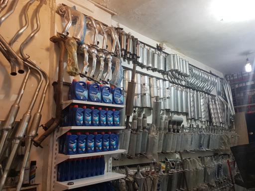 عکس تعمیرگاه اگزوز و رادیاتور خودرو خراسانی