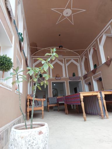 عکس هتل سنتی قنات یزد