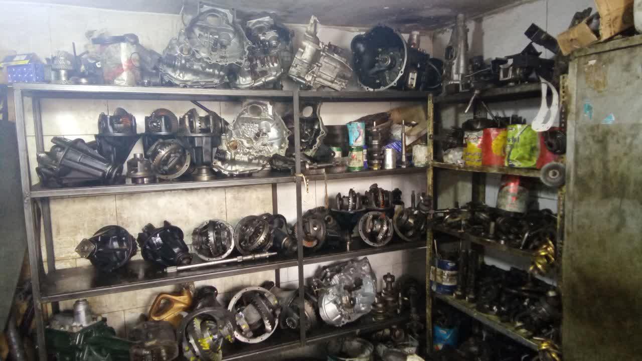 عکس تعمیرگاه گیربکس دنده ای زینلیان