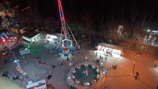 عکس چرخ و فلک بزرگ چمران 