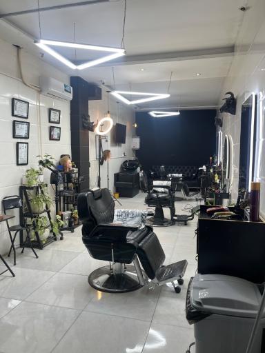 عکس آرایشگاه سینا دهداری 