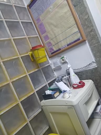 عکس بیمارستان آپادانا