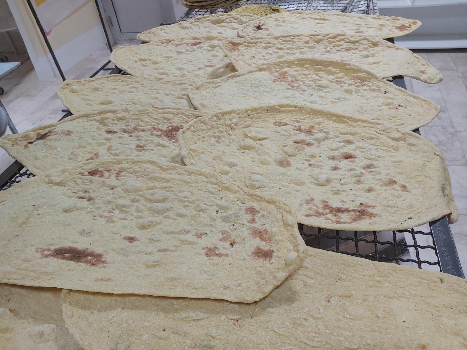 عکس نانوایی سنتی دستاس