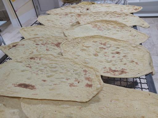 عکس نانوایی سنتی دستاس