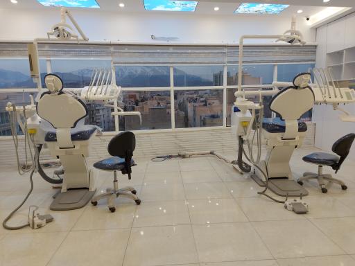 عکس کلینیک دندانپزشکی دکتر باغستانی