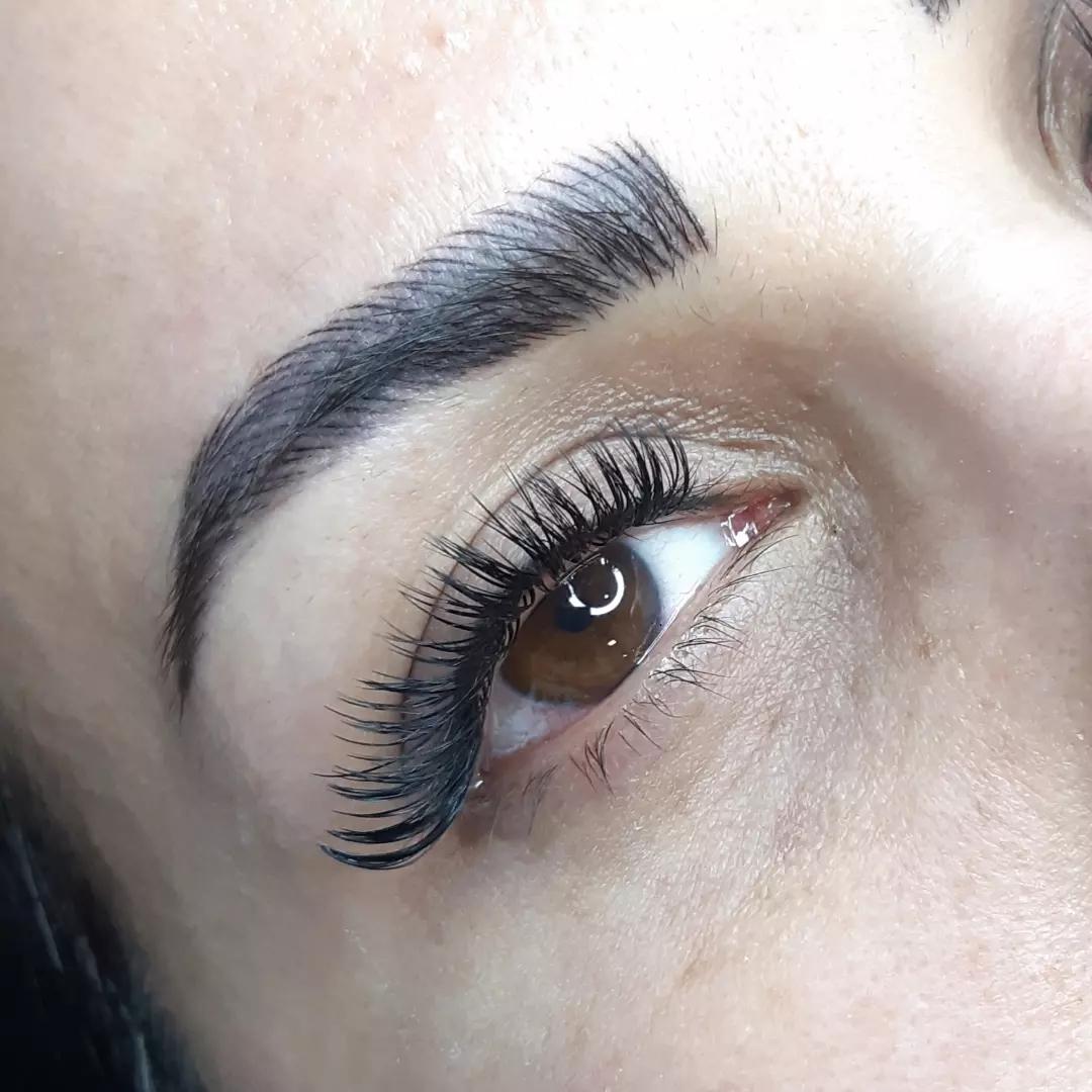 عکس مرکز اکستنشن مژه مقدری