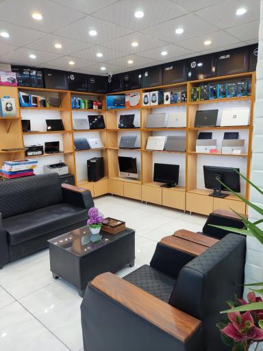 عکس فروشگاه لپ تاپ الماس