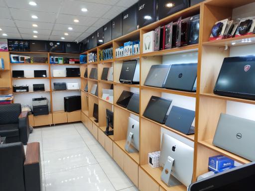 عکس فروشگاه لپ تاپ الماس