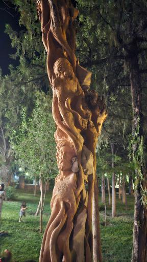 عکس تندیس چوبی خیام