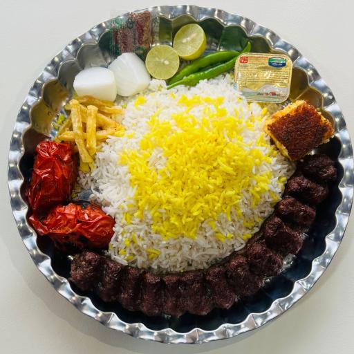 عکس کترینگ و تهیه غذای حاج اکبر و پسران 