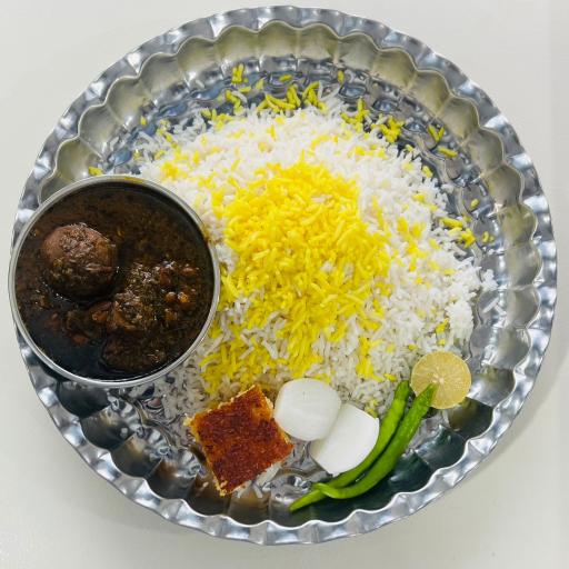 عکس کترینگ و تهیه غذای حاج اکبر و پسران 