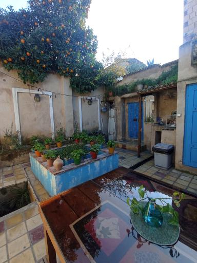 عکس اقامتگاه بومگردی عمارت صدر