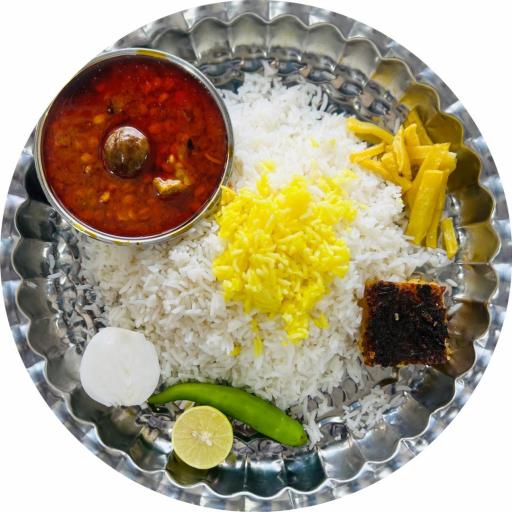 عکس کترینگ و تهیه غذای حاج اکبر و پسران 