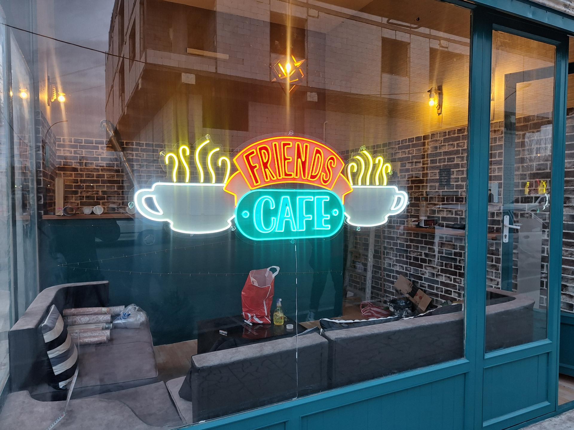 عکس کافه فرندز