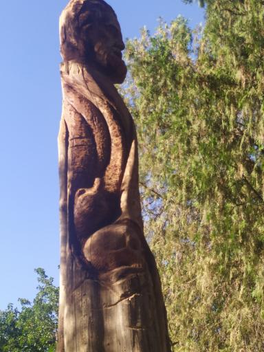 عکس تندیس چوبی خیام