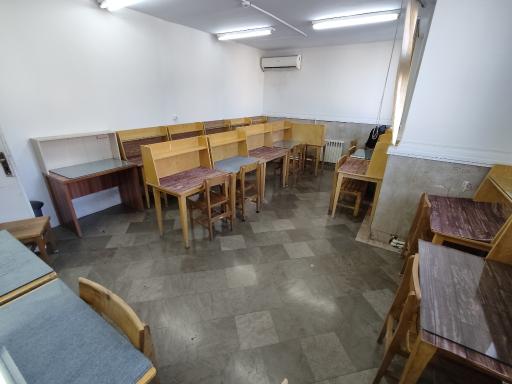 عکس کتابخانه علامه حزین لاهیجی