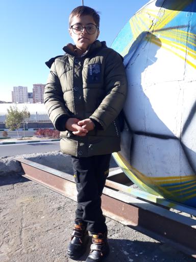 عکس نماد تیم تراکتور