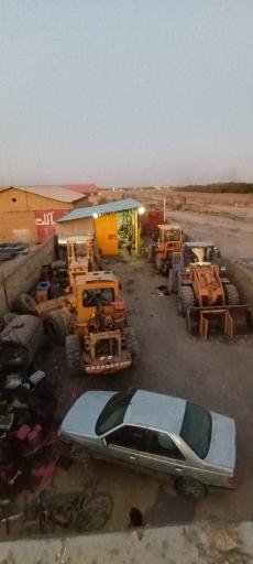 عکس تعمیرگاه ماشین الات راهسازی مشهددیزل