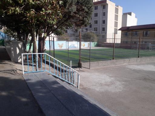 عکس دبیرستان پسرانه شهید باقری