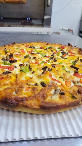 عکس پیتزا خوشنام