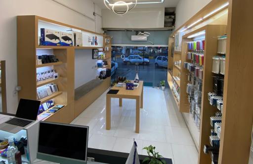 عکس فروشگاه موبایل اپل استور بکان