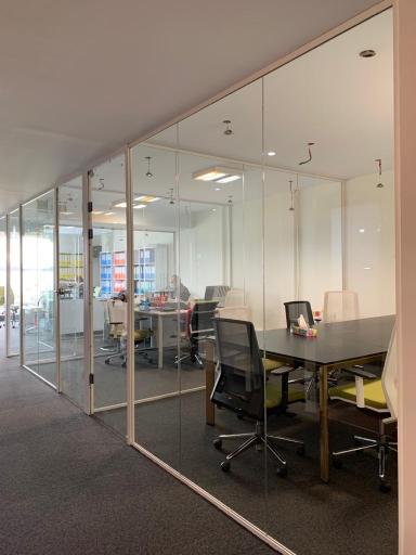 عکس گروه صنعتی اوج