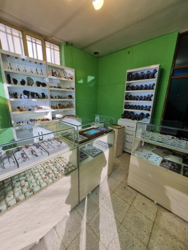 عکس گالری پرانا گوهر