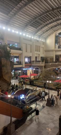 عکس مرکز خرید هایپر استار