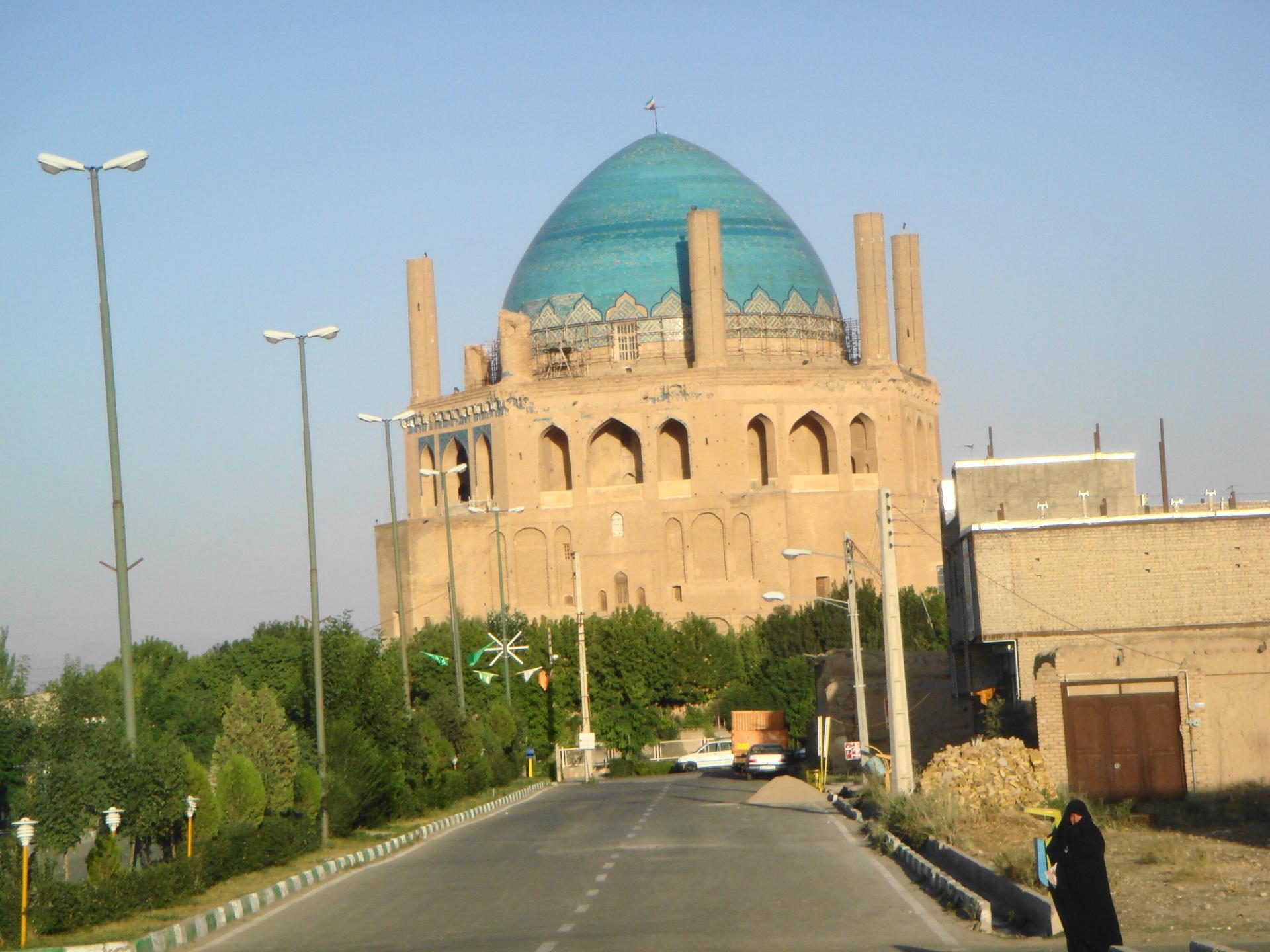 عکس گنبد سلطانیه