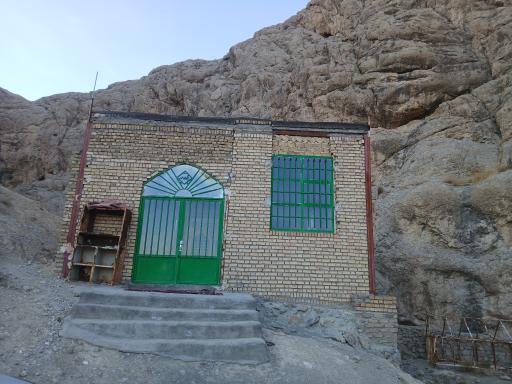 عکس بی بی حور و بی بی نور
