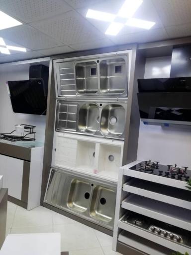 عکس یراق آلات و تجهیزات آشپزخانه عراقیان