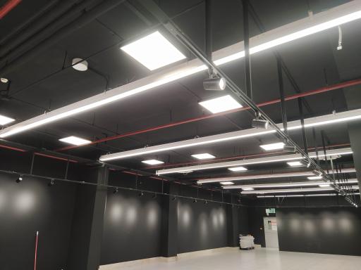 عکس مرکز خرید هایپر استار