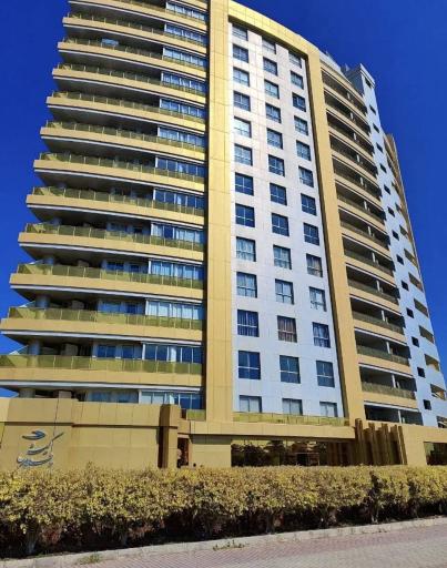 عکس برج طلایی