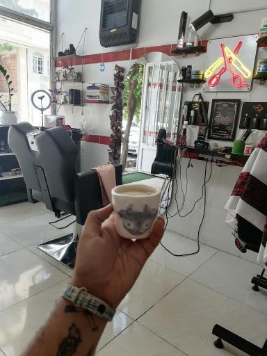 عکس آرایشگاه بارون