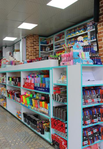 عکس کتابفروشی حافظ (فتحی)