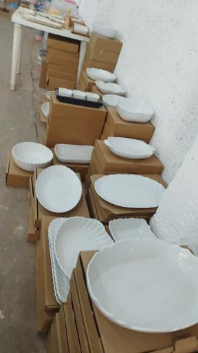 عکس ارزانکده ظروف آشپزخانه و چینی کیلویی