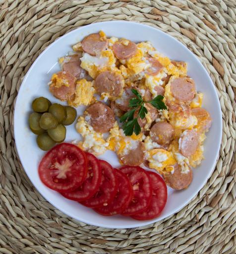 عکس قهوه خانه و دیزی سرای سنتی مولانا 