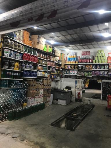 عکس تعویض روغن ساسان 