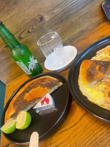 عکس کافه صبحانه نیهاد