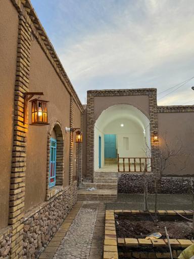 عکس اقامتگاه بوم‌گردی سراچه سنگی زنگویی