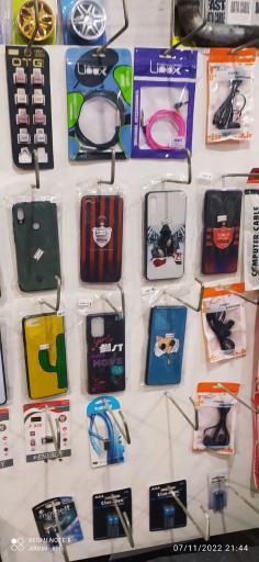 عکس خدمات کامپیوتری سینما ۷