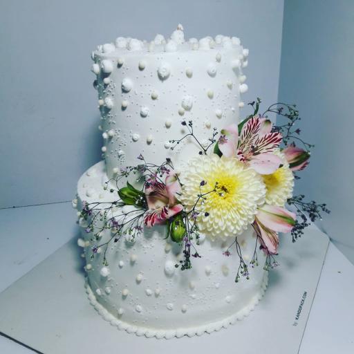 شیرینی نفیس