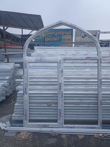 عکس اروین پنجره ایرانیان