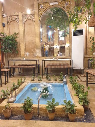 عکس رستوران دوسی