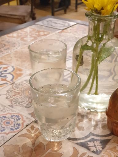 رستوران دوسی