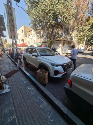 عکس شیشه دودی میلاد