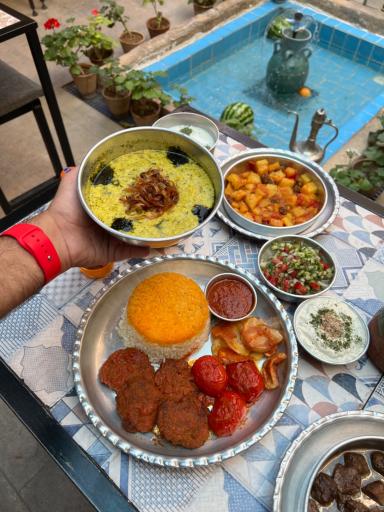 عکس رستوران دوسی