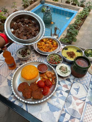 عکس رستوران دوسی