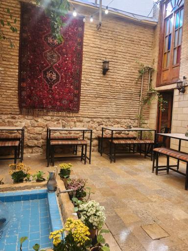 عکس رستوران دوسی